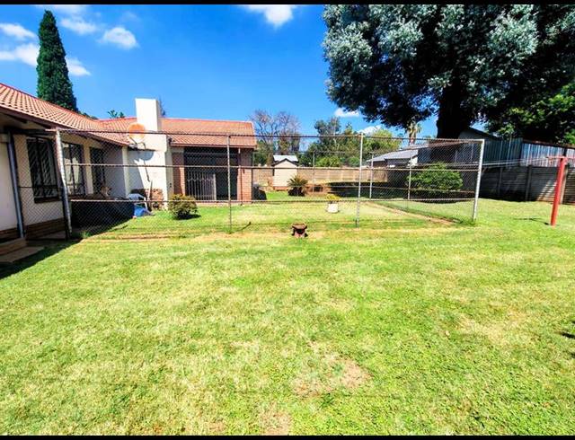 3 BEDROOM HOUSE FOR SALE IN HEUWELOORD